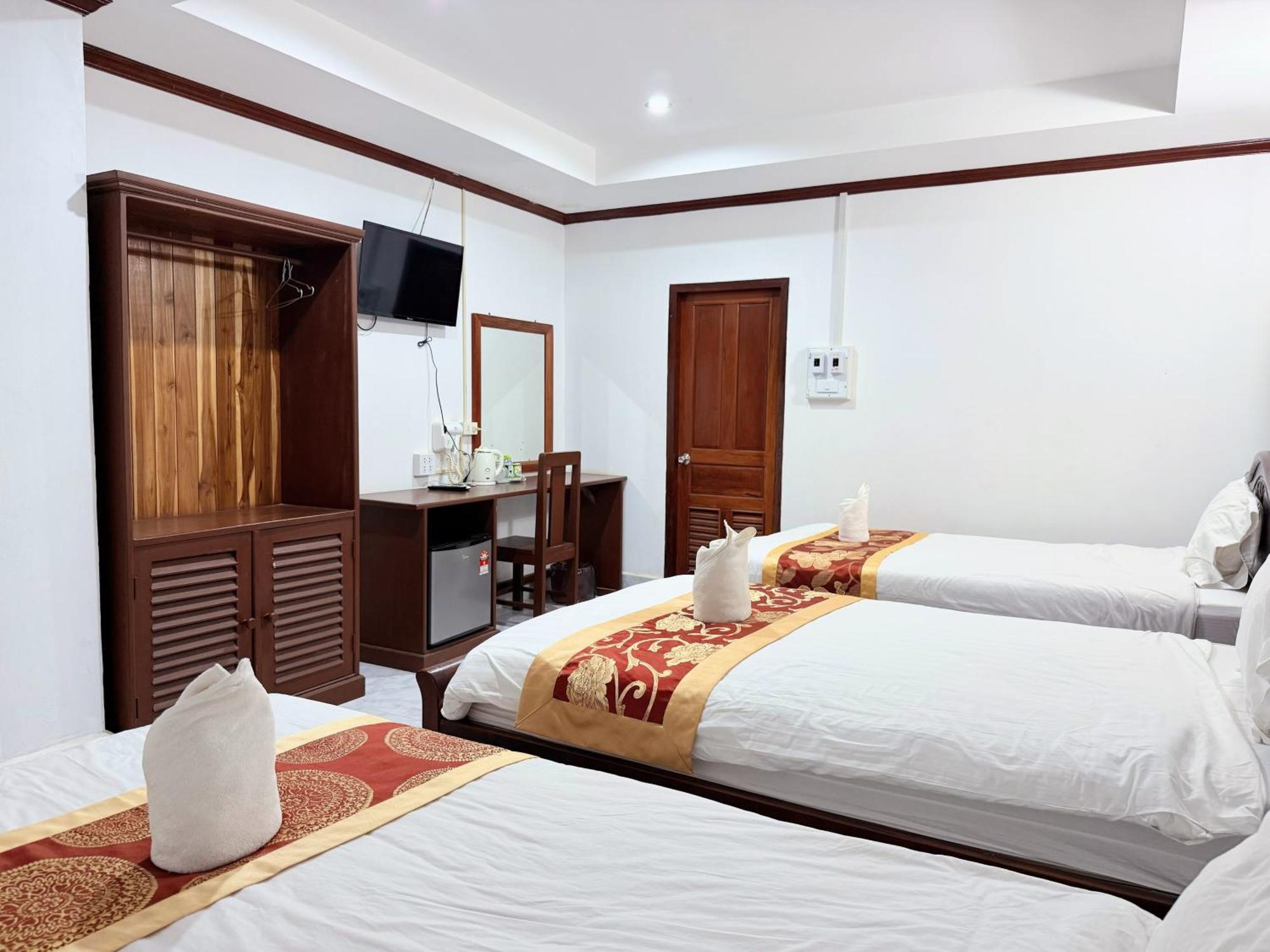 Vangvieng Sisavang Mountain View Hotel Ванг-Виенг Экстерьер фото