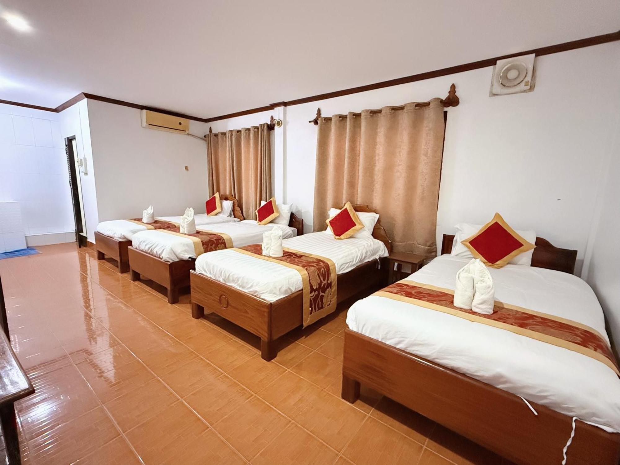 Vangvieng Sisavang Mountain View Hotel Ванг-Виенг Экстерьер фото