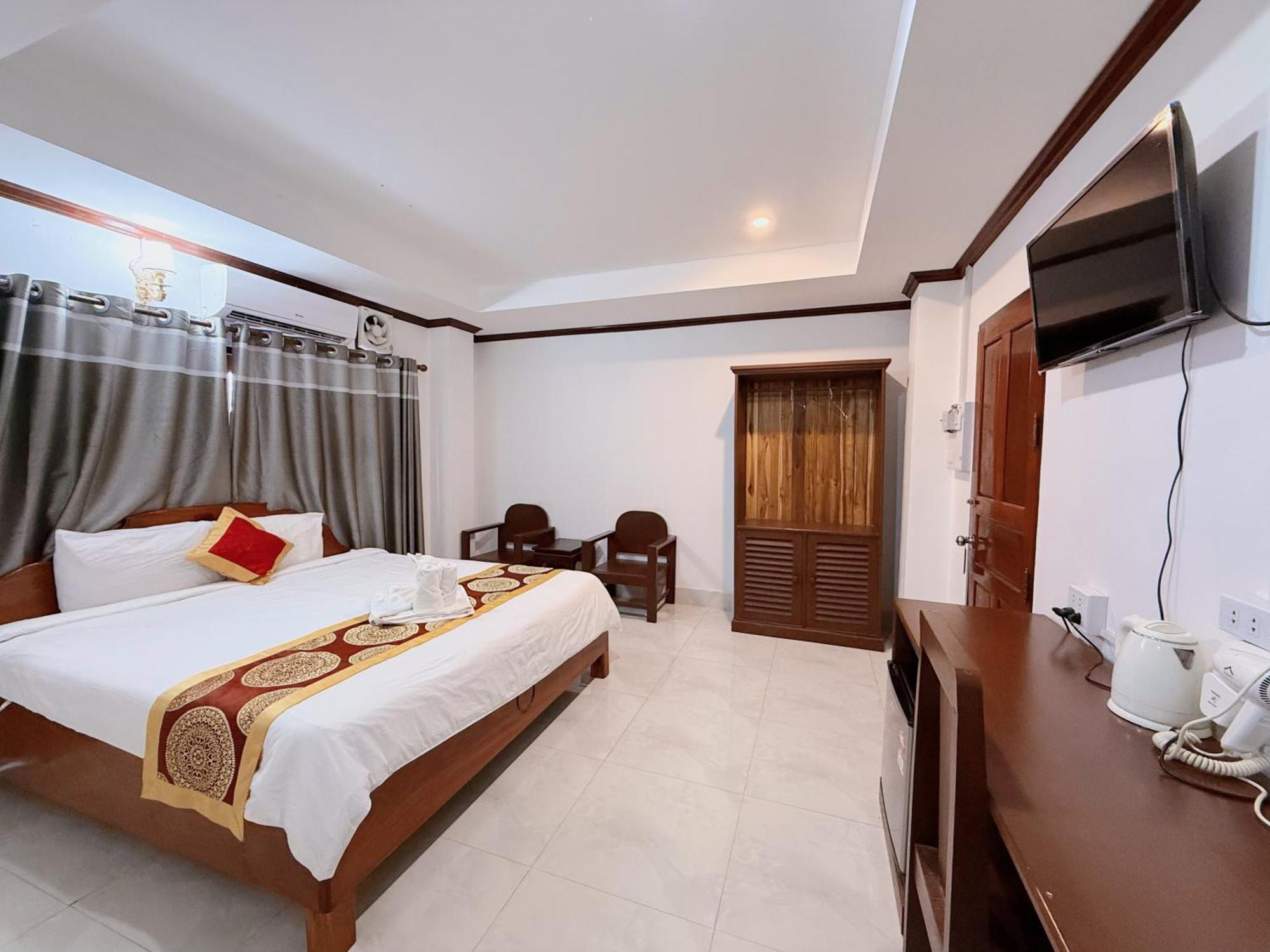Vangvieng Sisavang Mountain View Hotel Ванг-Виенг Экстерьер фото