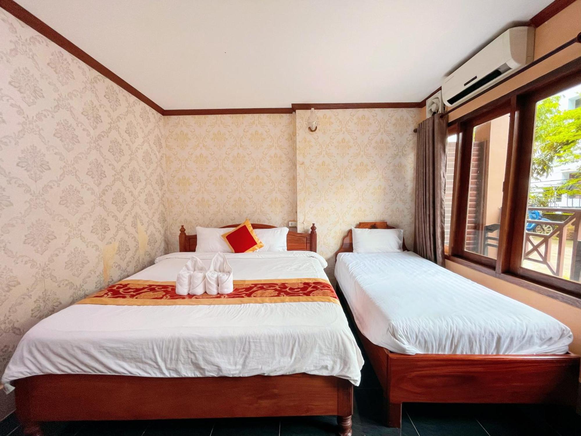 Vangvieng Sisavang Mountain View Hotel Ванг-Виенг Экстерьер фото