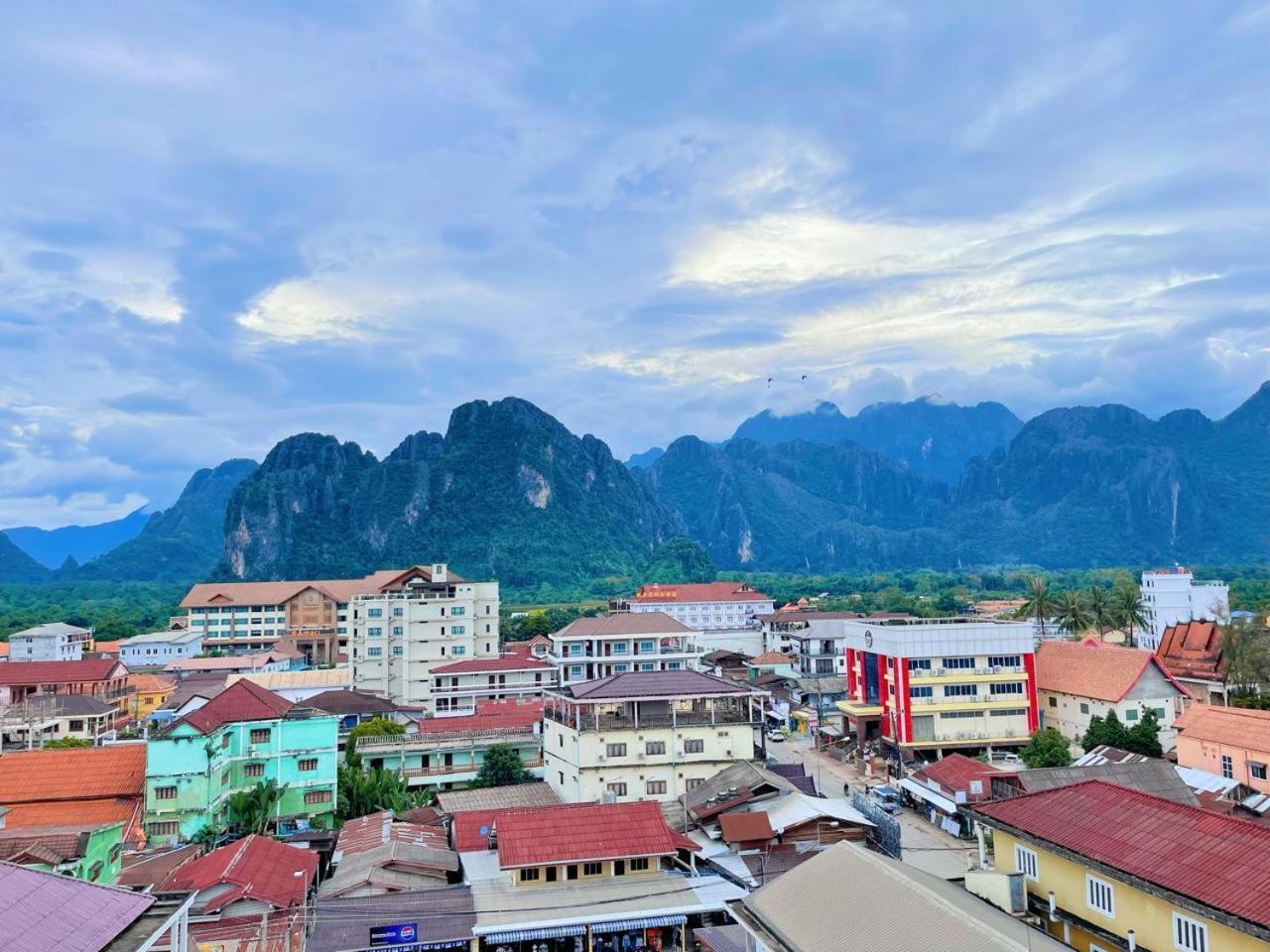 Vangvieng Sisavang Mountain View Hotel Ванг-Виенг Экстерьер фото