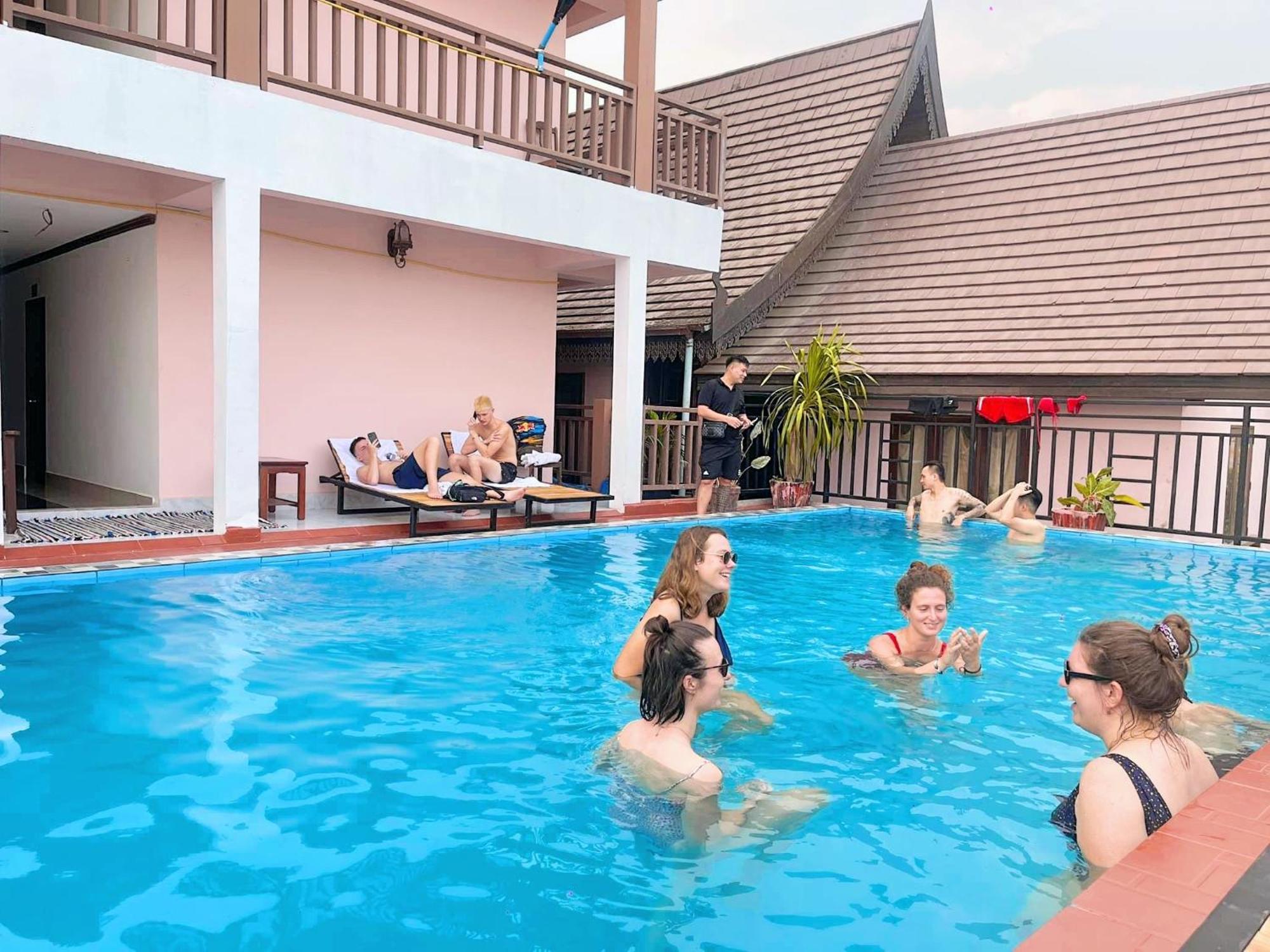 Vangvieng Sisavang Mountain View Hotel Ванг-Виенг Экстерьер фото