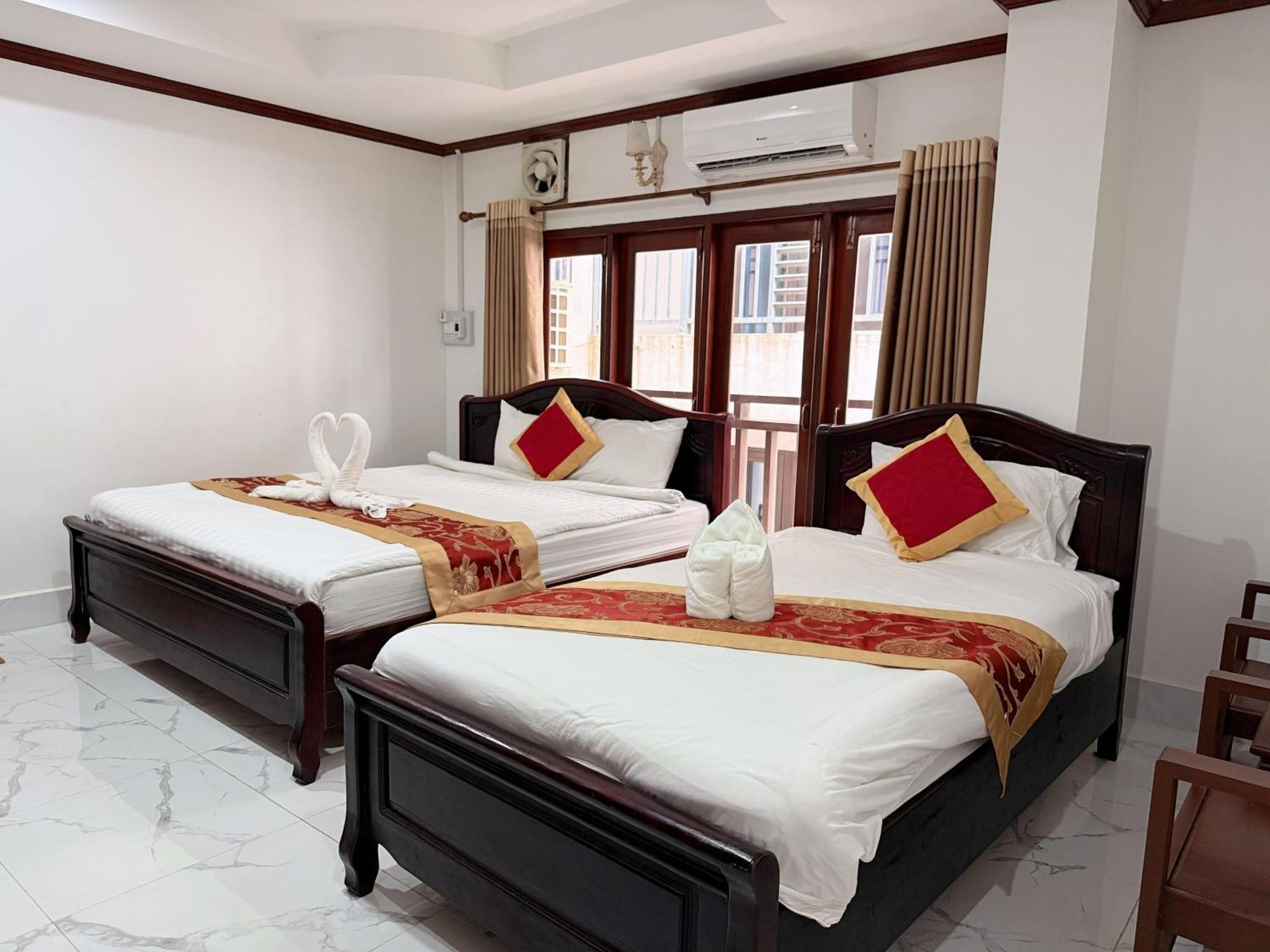 Vangvieng Sisavang Mountain View Hotel Ванг-Виенг Экстерьер фото