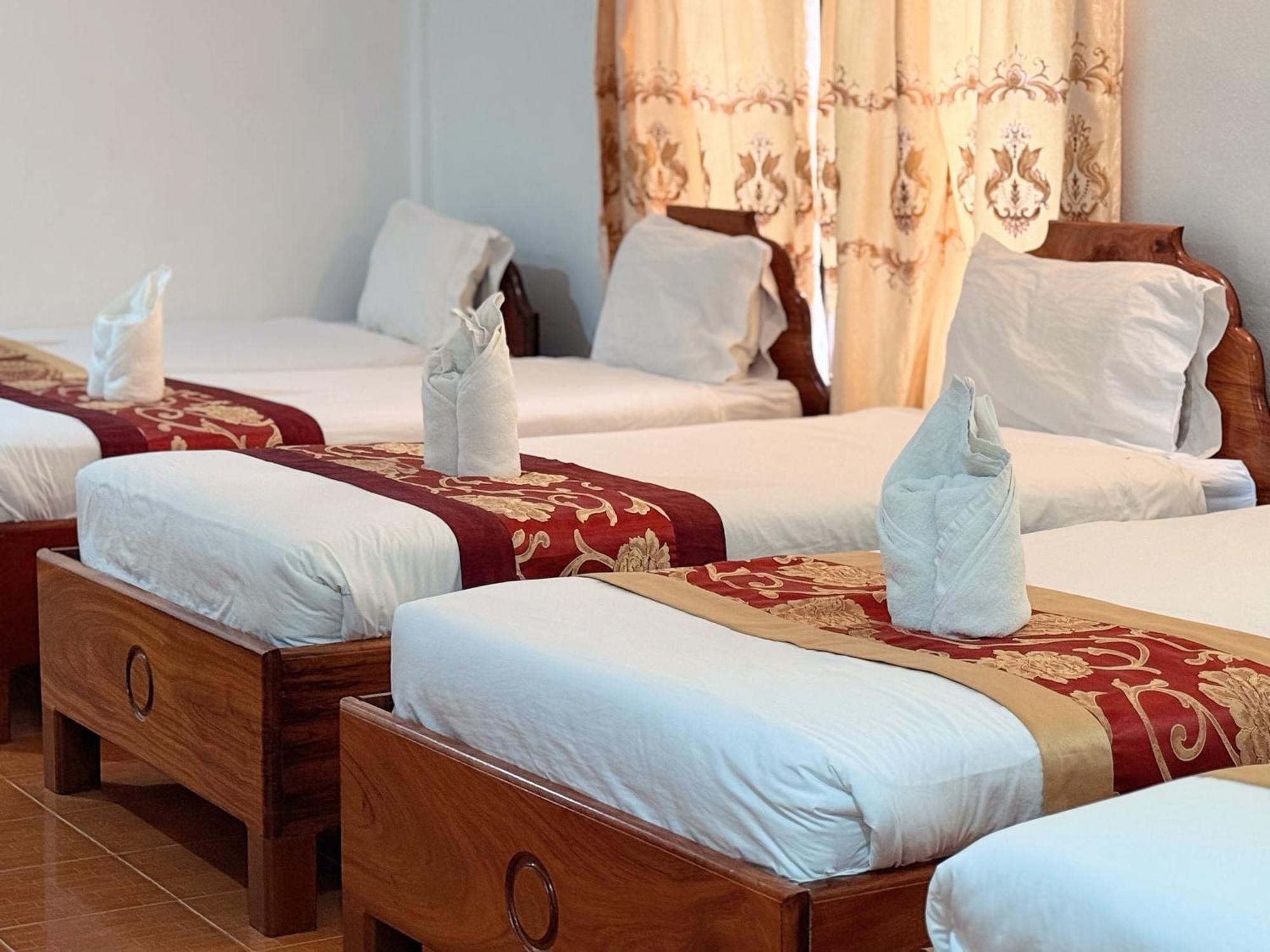 Vangvieng Sisavang Mountain View Hotel Ванг-Виенг Экстерьер фото