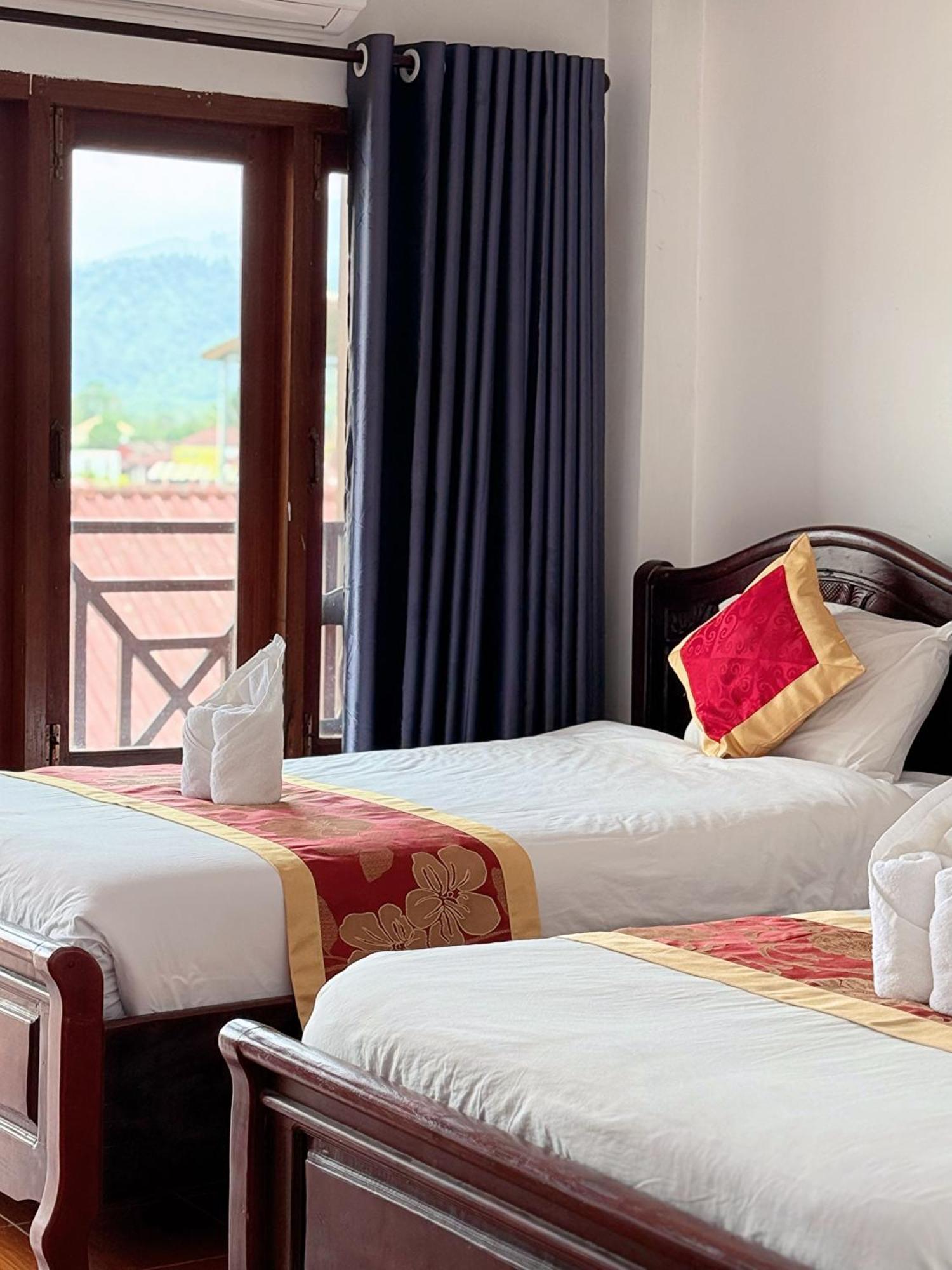 Vangvieng Sisavang Mountain View Hotel Ванг-Виенг Экстерьер фото